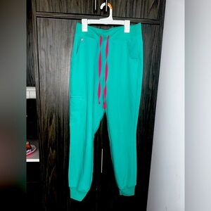 Figs Surgical Green Zamora Jogger - Petite S